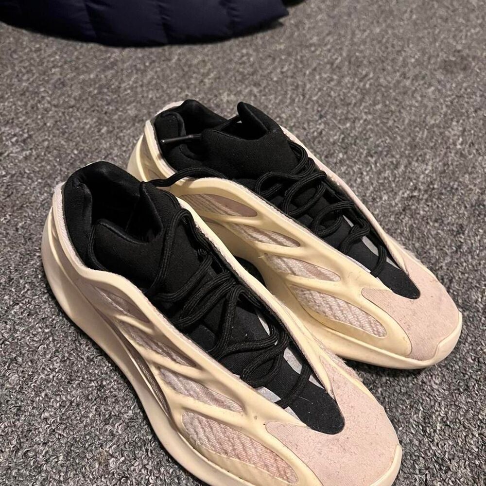 Yeezy Men's Trainers